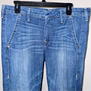 Women’s True Religion Kelly Bugsy Gold‎ Light Blue straight leg Jeans size 31